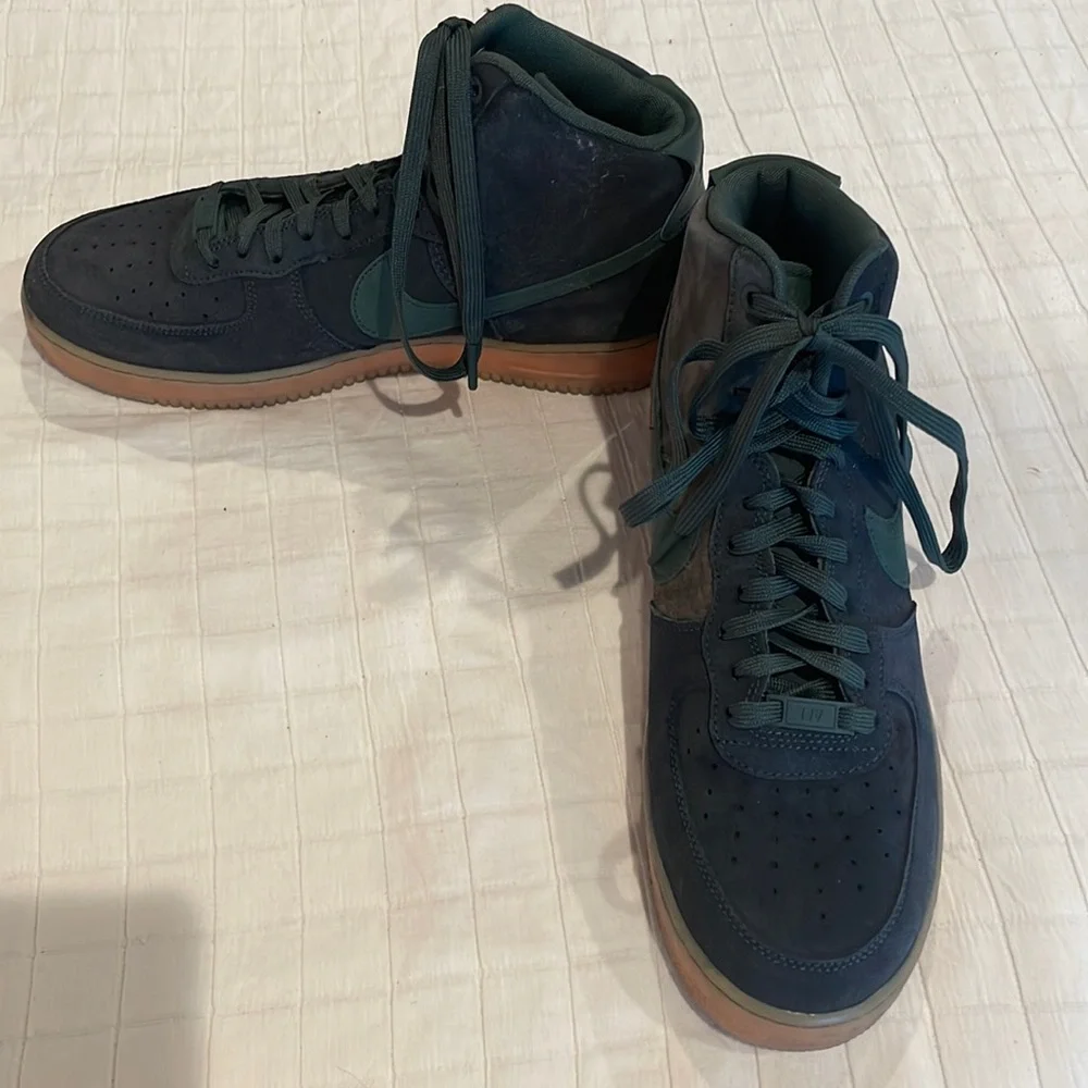 Nike Air AF1 high top sneakers green athletic shoes men’s size 10.5 10 1/2